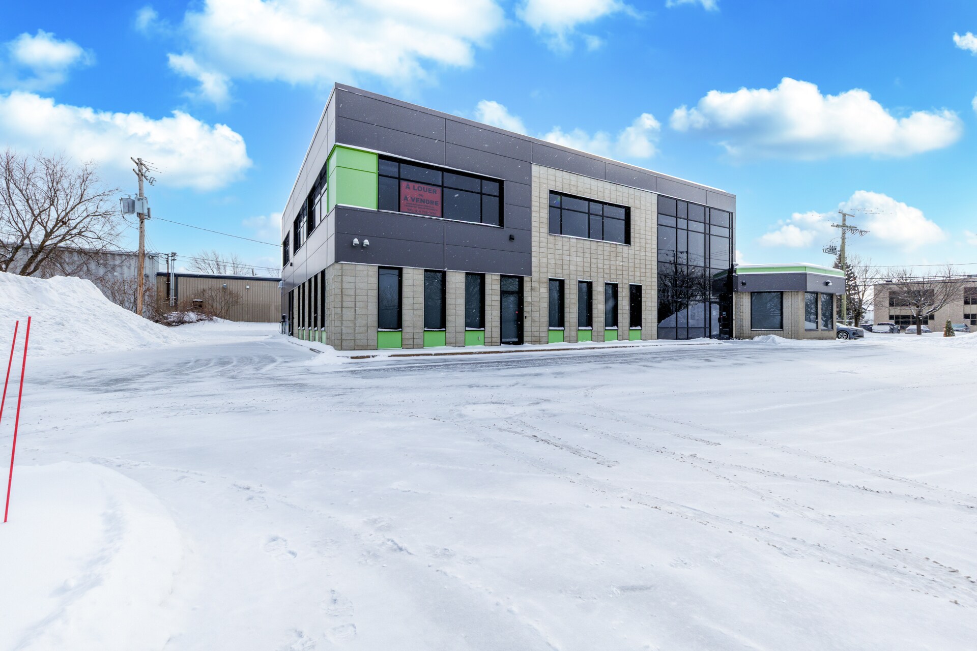 100 Boul Ford, Châteauguay, QC à vendre Photo principale- Image 1 de 9