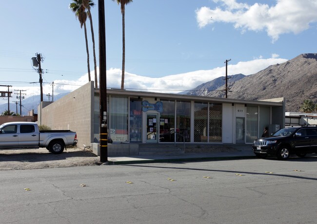 More details for 577 E Sunny Dunes Rd, Palm Springs, CA - Office/Retail for Lease