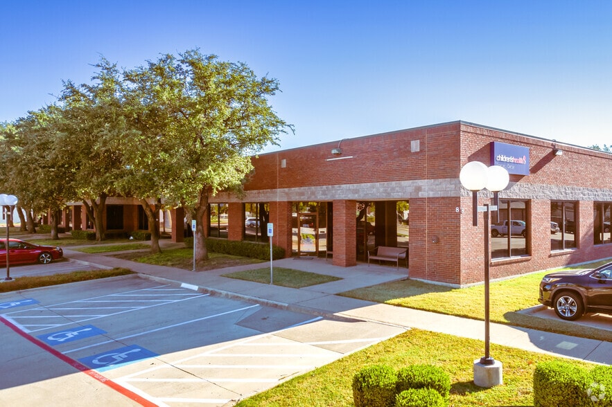 8 Prestige Cir, Allen, TX for lease - Primary Photo - Image 1 of 4