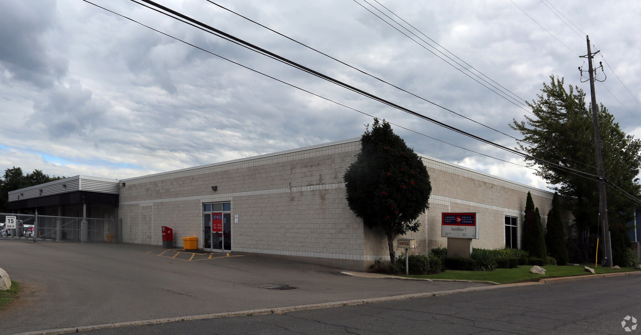 75 Frid St, Hamilton, ON for sale Primary Photo- Image 1 of 3