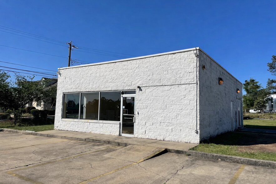 4693 Log Cabin Dr, Macon-Bibb, GA à louer - Photo du bâtiment - Image 2 de 3