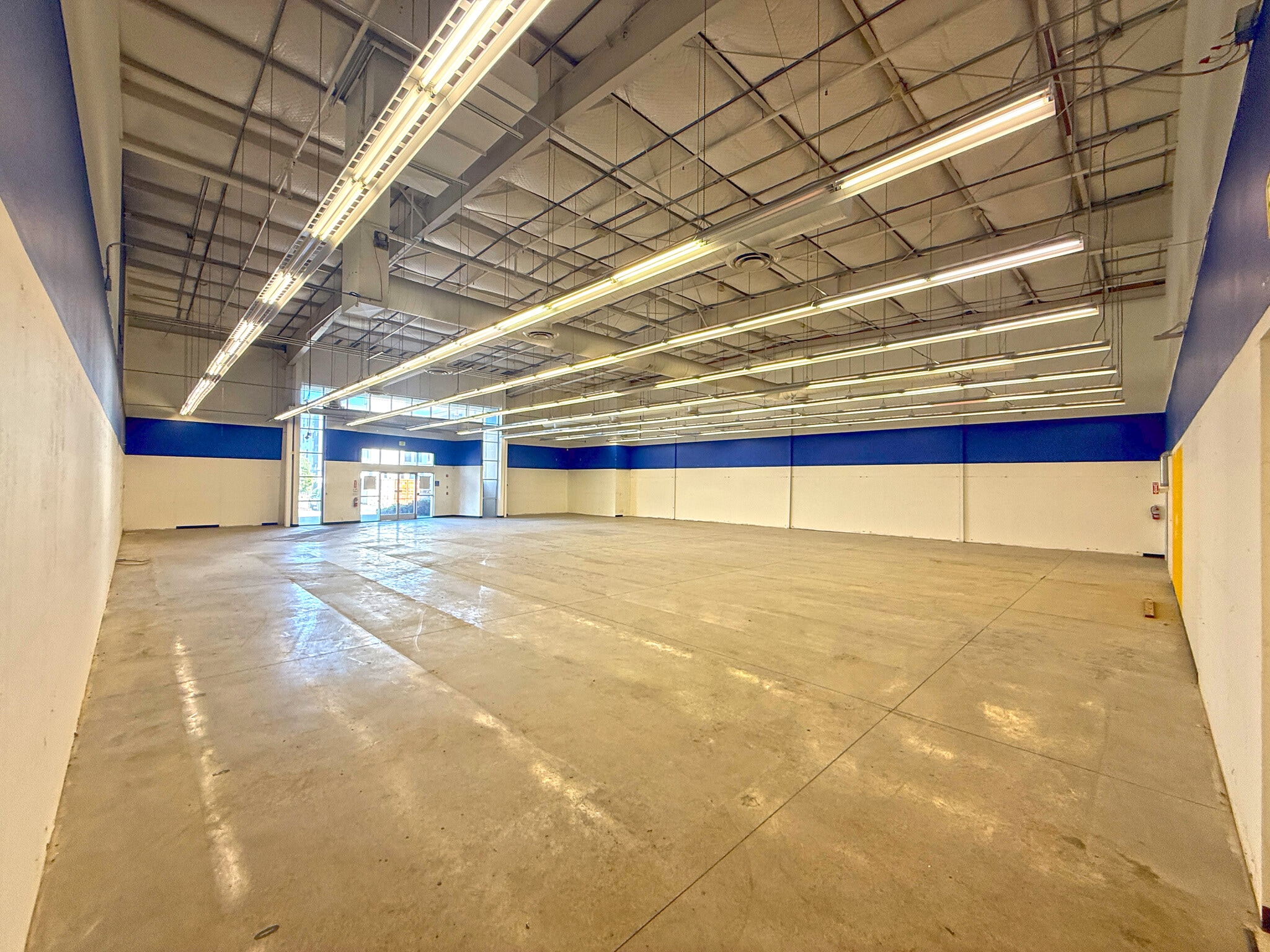 2885 Santa Rosa Ave, Santa Rosa, CA for lease Interior Photo- Image 1 of 5