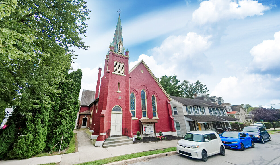 149 Race St, Bainbridge, PA à vendre - Photo du bâtiment - Image 1 de 4