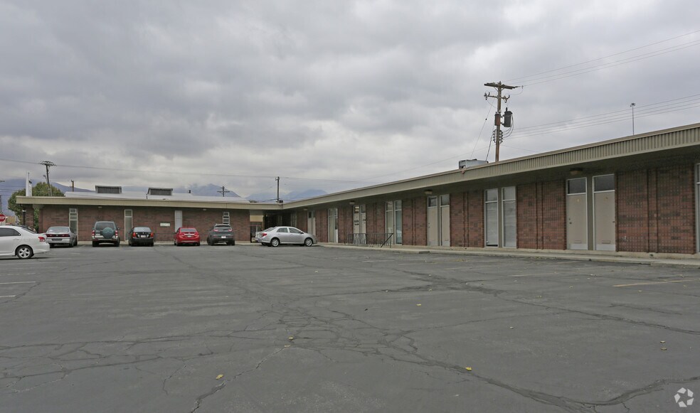 2330 S Main St, Salt Lake City, UT à louer - Photo du bâtiment - Image 2 de 43