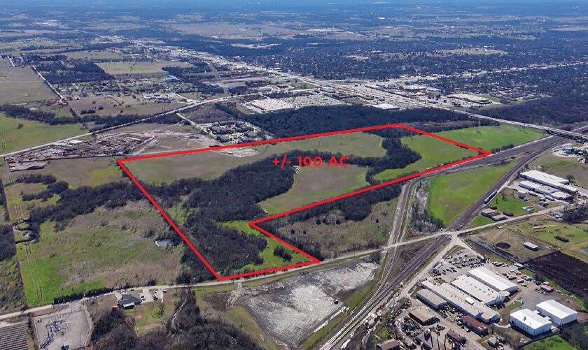 1920 N Weaver St, Gainesville, TX à vendre - Photo du bâtiment - Image 1 de 6