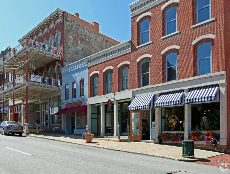 113 N Main St, Mansfield, OH à louer - Photo du bâtiment - Image 2 de 2