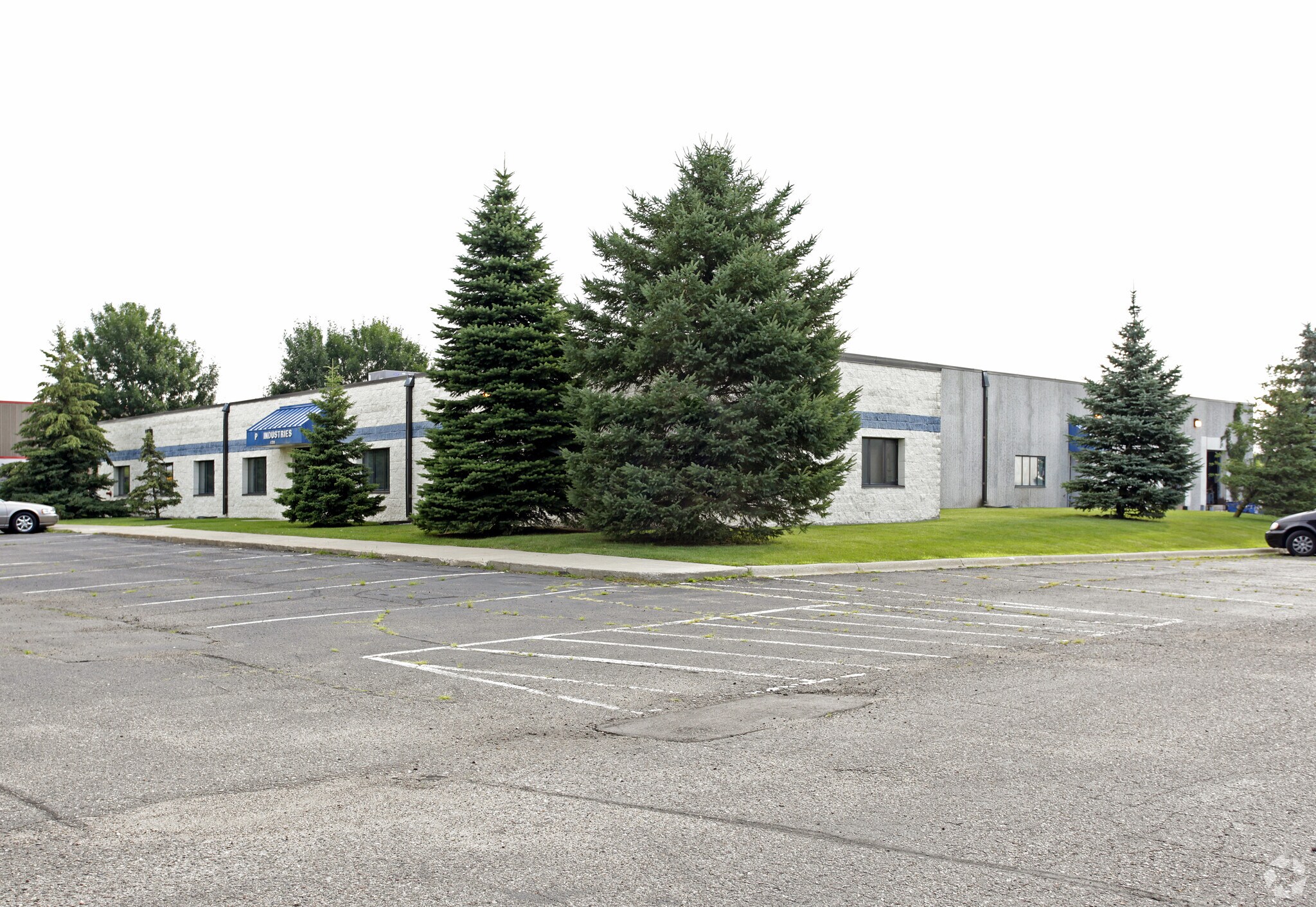 4311 Peavey Rd, Chaska, MN à vendre Photo du bâtiment- Image 1 de 3