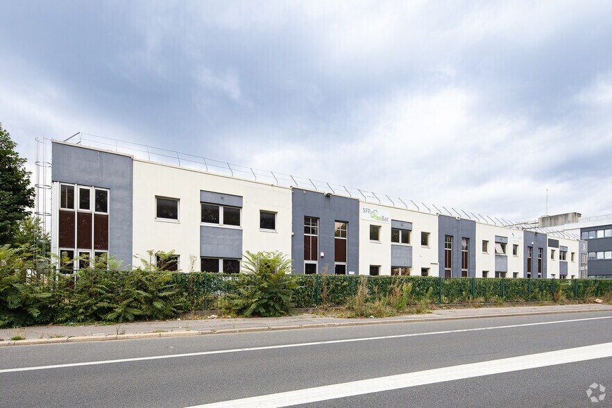 13-21 Des Grésillons Quai, Gennevilliers à louer - Photo du bâtiment - Image 2 de 2