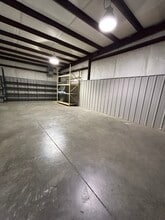 1117 Valley Ridge Ct, Grain Valley, MO for lease Interior Photo- Image 2 of 7