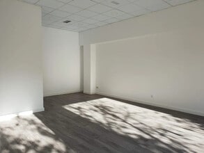 Retail in Coslada, Madrid for lease Interior Photo- Image 2 of 5