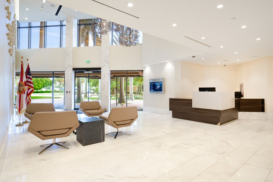 500 S Australian Ave, West Palm Beach, FL à louer - Photo intérieure - Image 2 de 4