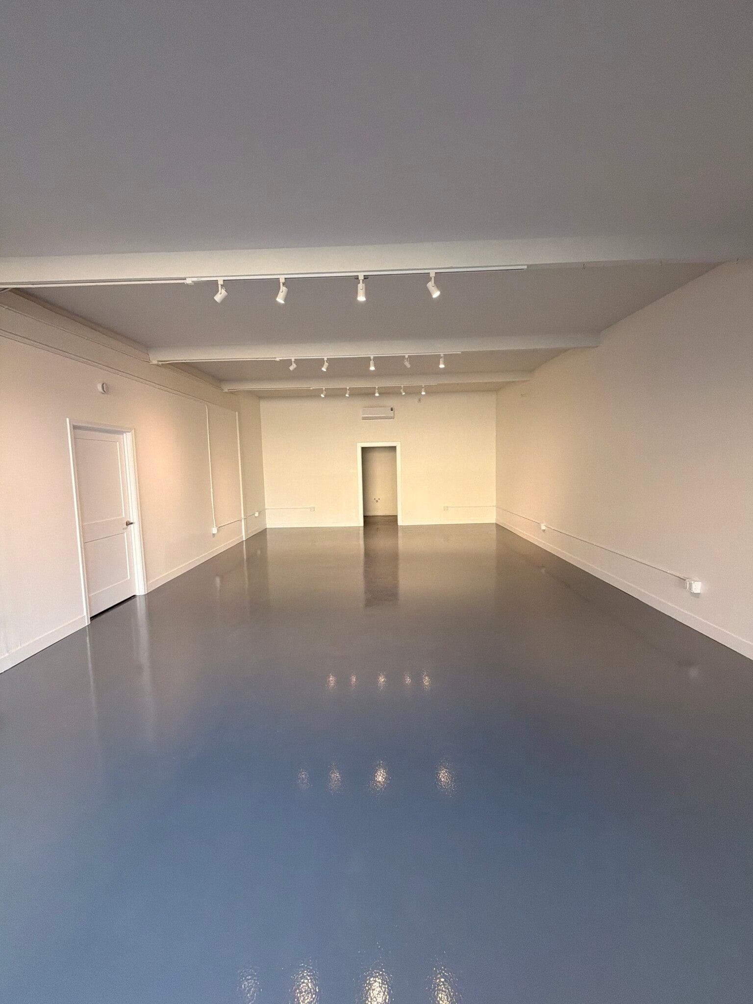 910 Saint Vincent Ave, Santa Barbara, CA for lease Building Photo- Image 1 of 5