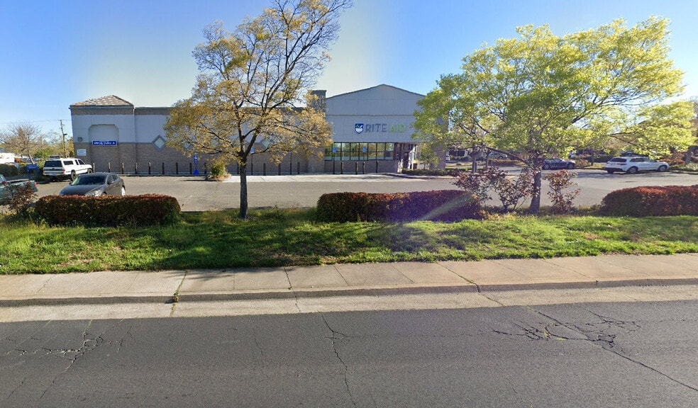 526 E Bidwell St, Folsom, CA for lease - Building Photo - Image 3 of 8