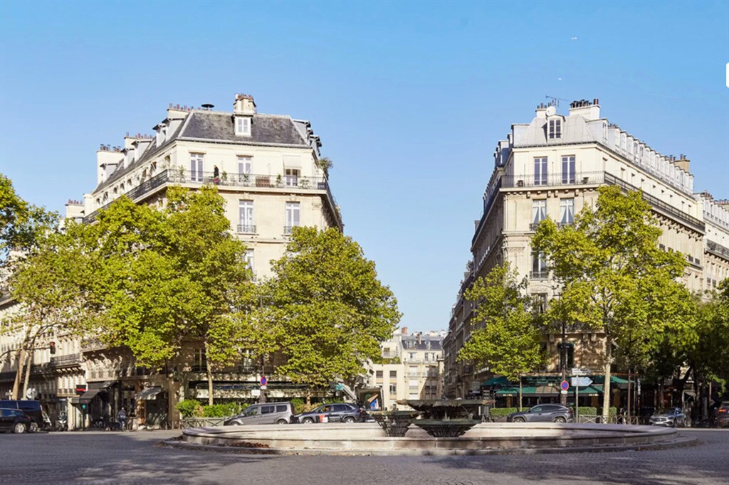 Commerce de détail dans Paris à louer Photo du bâtiment- Image 1 de 6