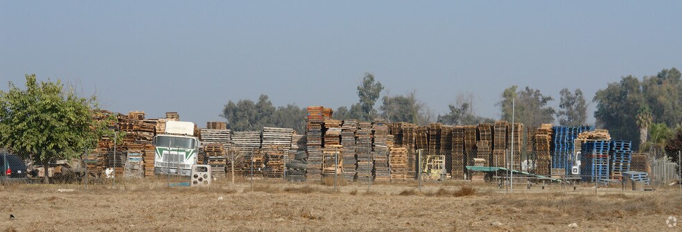 6400 Betty Dr, Goshen, CA for sale - Building Photo - Image 2 of 2