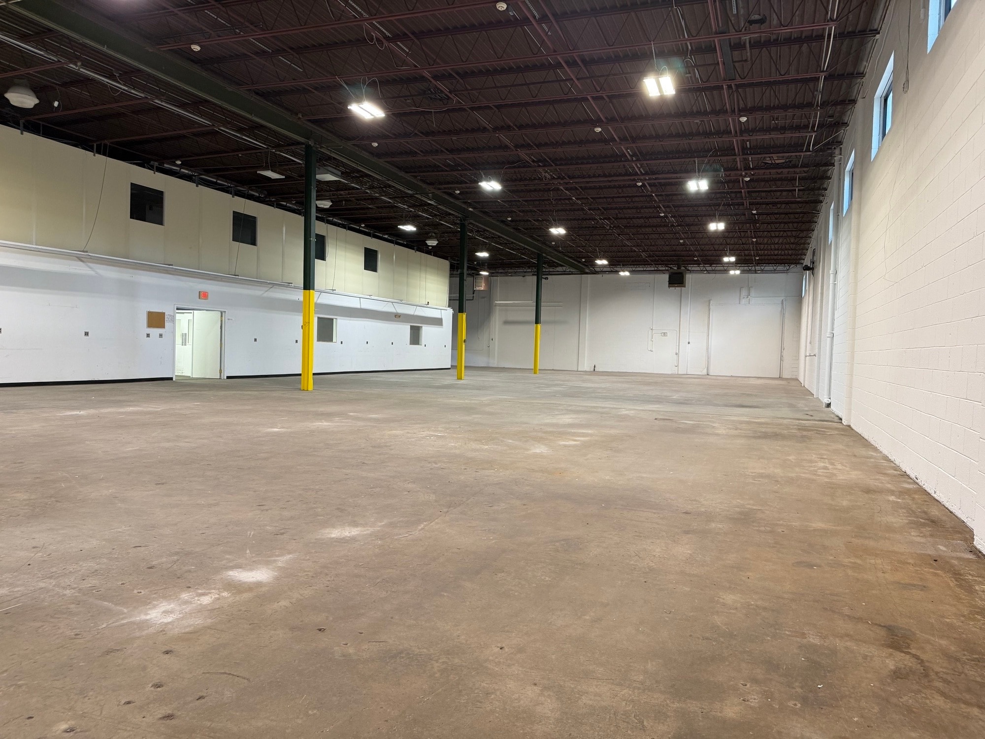 16 Rockhill Rd, Cherry Hill, NJ for lease Interior Photo- Image 1 of 4