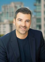 Steven Yari
