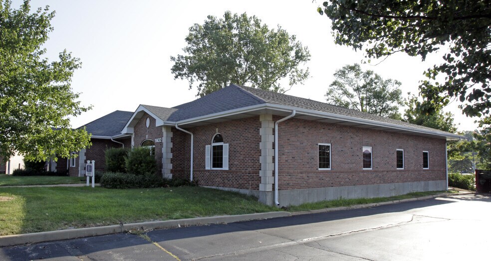 11428-11432 Tesson Ferry Rd, Saint Louis, MO à louer - Photo du bâtiment - Image 2 de 9