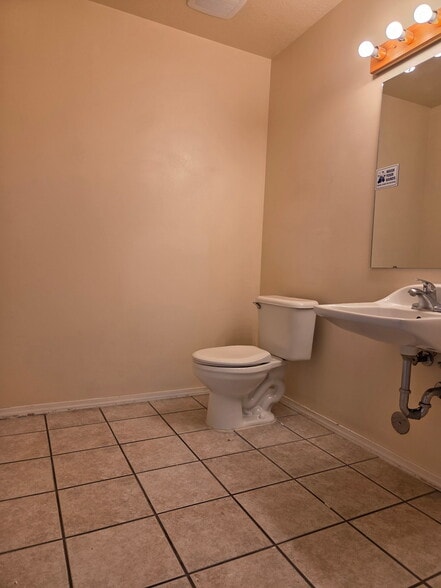 273 Shoup Ave W, Twin Falls, ID for lease - Building Photo - Image 3 of 36