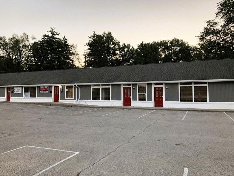 5703 S East St, Indianapolis, IN à louer - Photo du bâtiment - Image 1 de 4