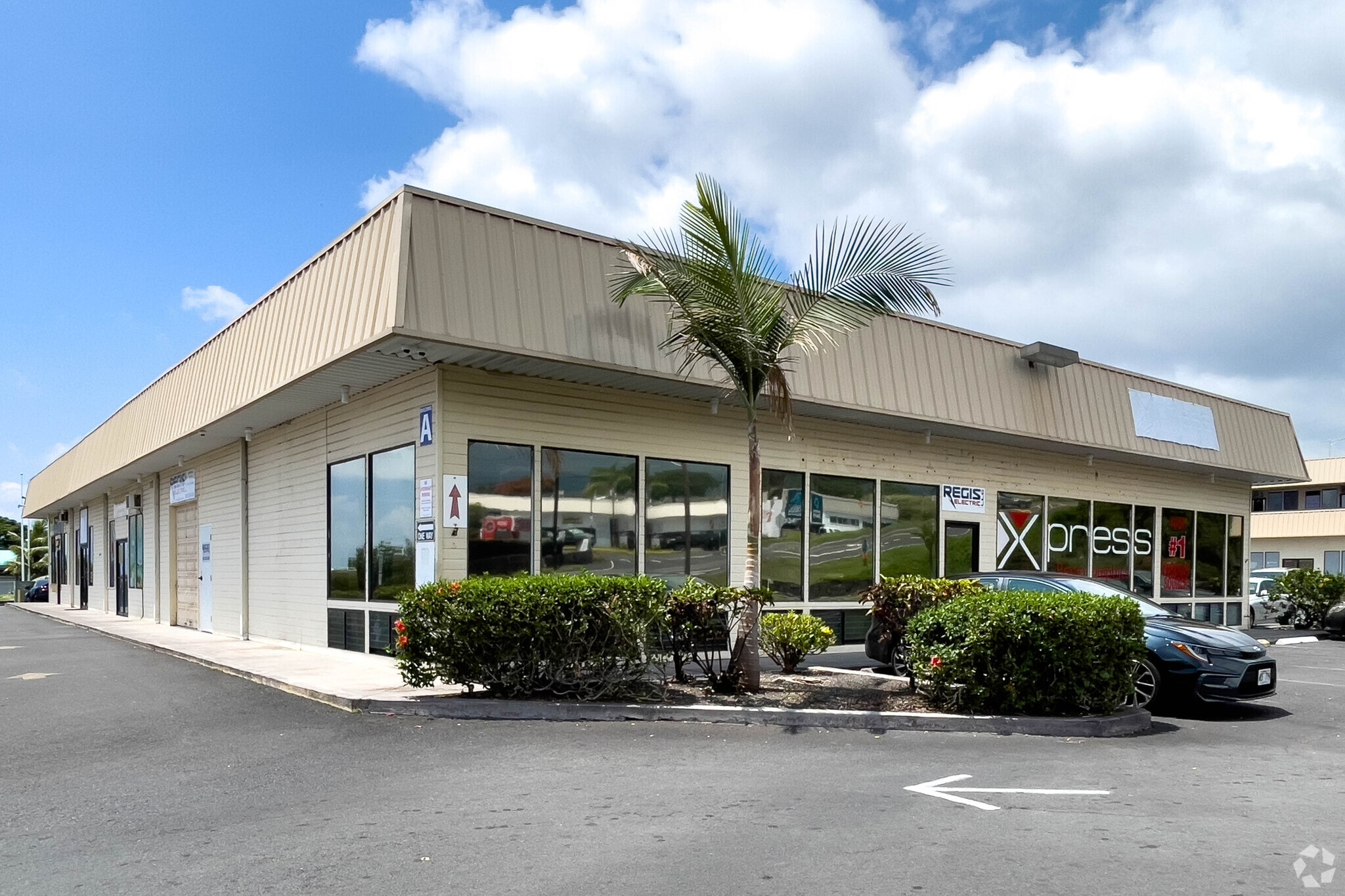 74-5565 Luhia St, Kailua Kona, HI for lease Primary Photo- Image 1 of 7