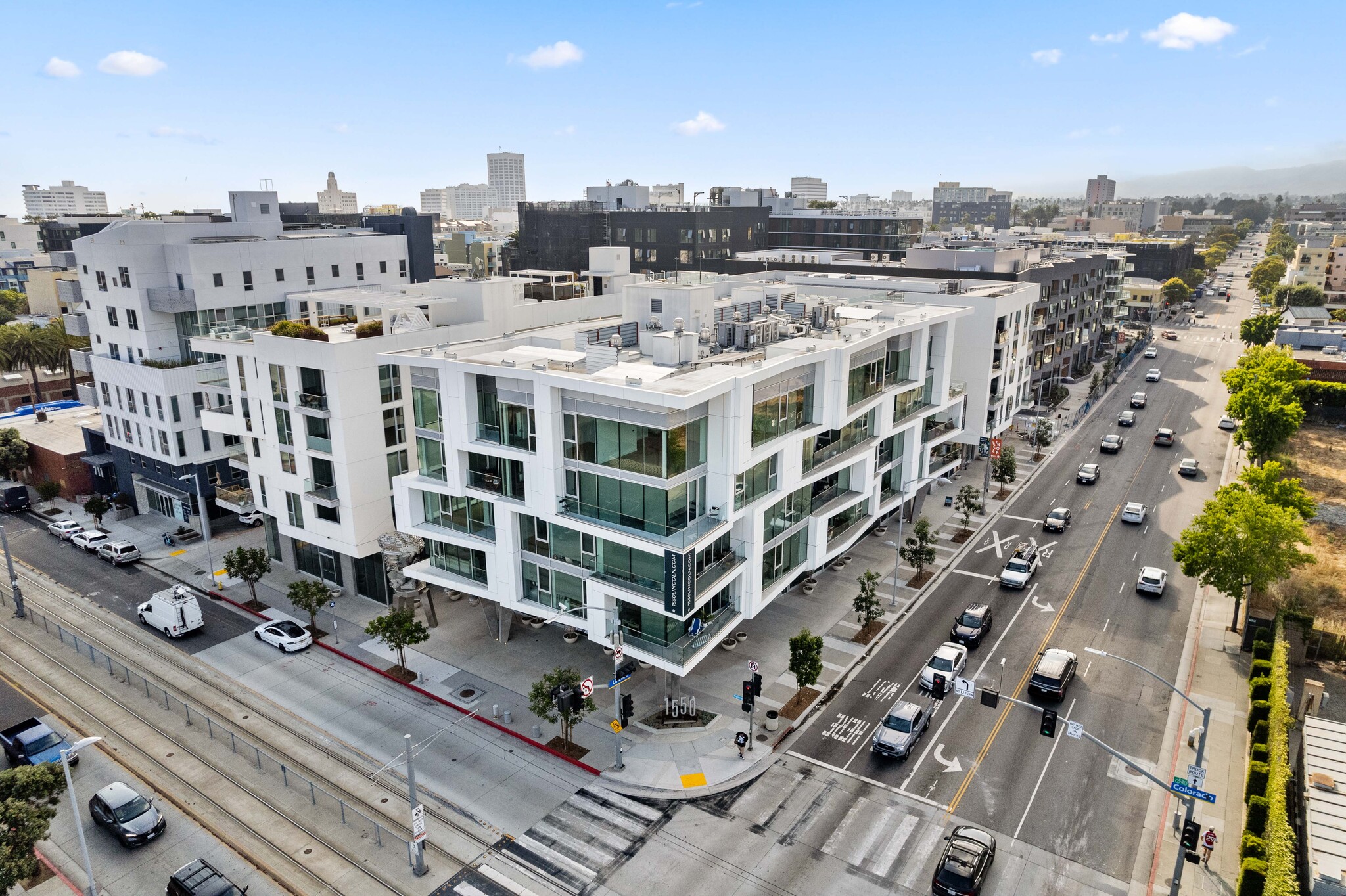 1550 Lincoln Blvd, Santa Monica, CA for lease Primary Photo- Image 1 of 58