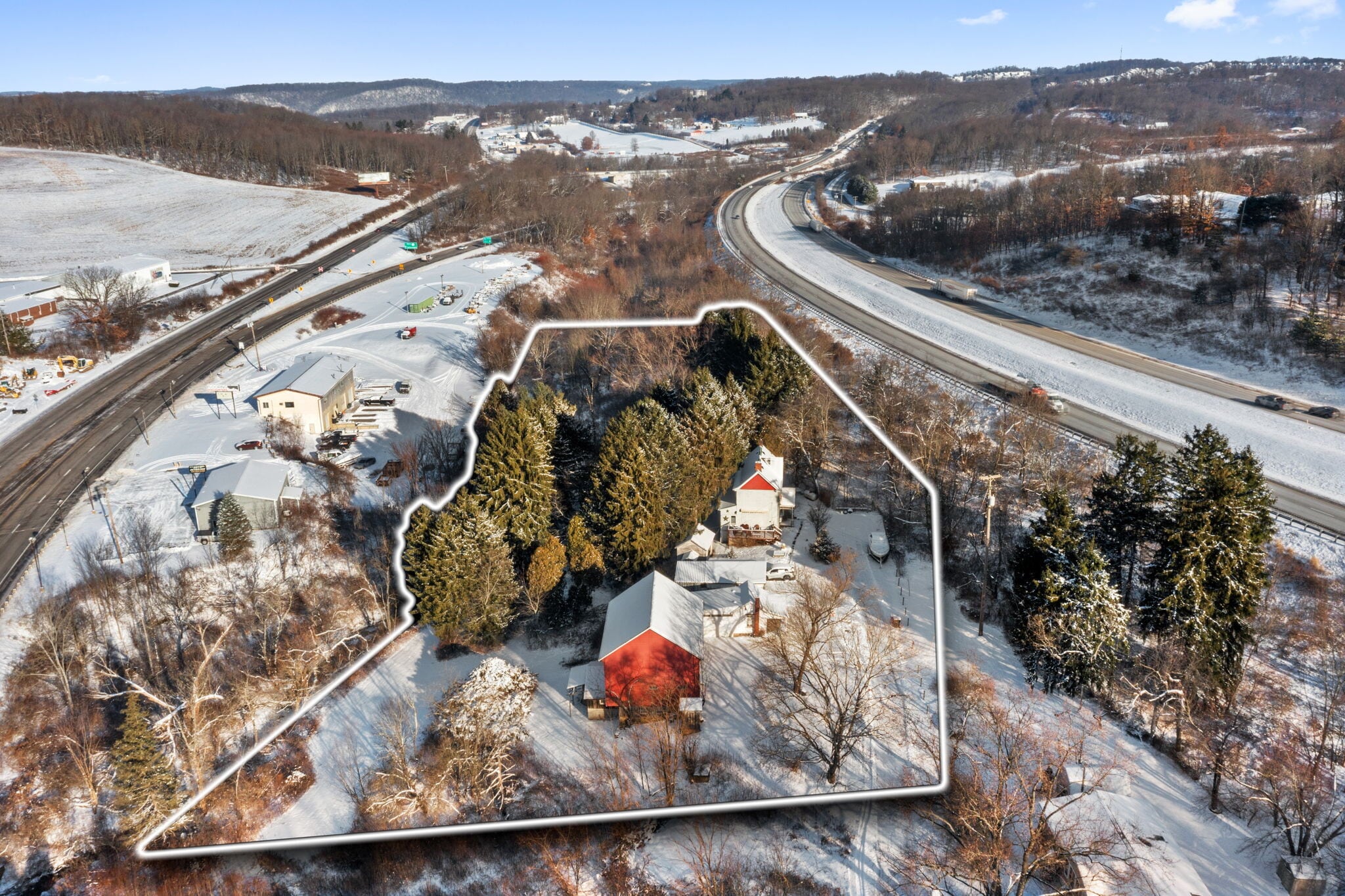 118 Saltarka Ln, Zelienople, PA for sale Primary Photo- Image 1 of 12