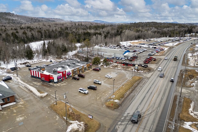 Plus de détails pour 369 Wilton Rd, Farmington, ME - Commerce de détail à louer