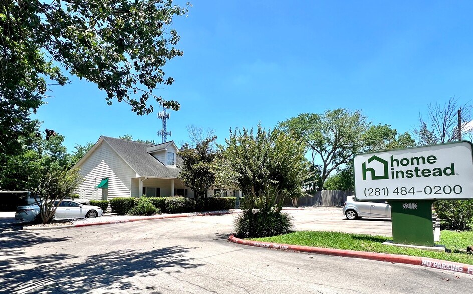 3210 Strawberry Rd, Pasadena, TX à vendre - Photo du bâtiment - Image 3 de 7