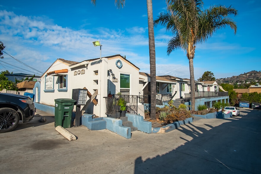 9922-9934 Buena Vista Dr, Spring Valley, CA à vendre - Photo du bâtiment - Image 1 de 19