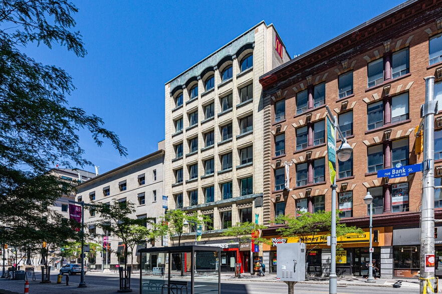 71-77 Bank St, Ottawa, ON for lease - Building Photo - Image 3 of 20
