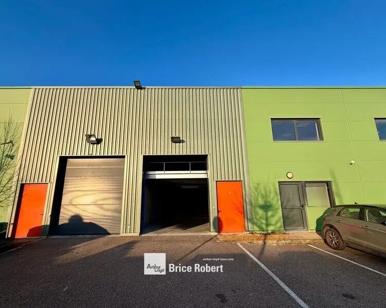 Office in Civrieux for lease Building Photo- Image 1 of 7