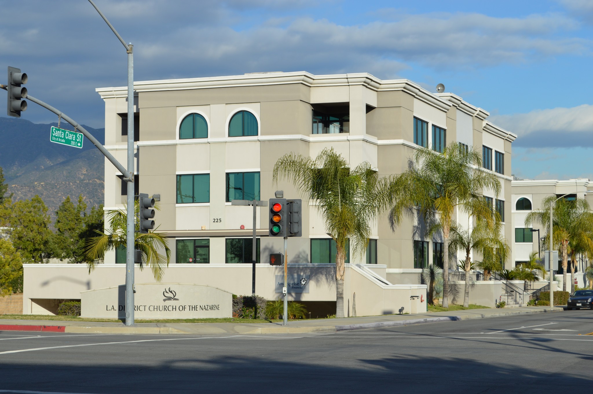 225 E Santa Clara St, Arcadia, CA for sale Primary Photo- Image 1 of 17