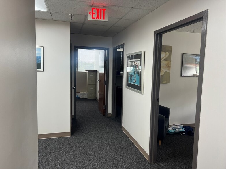 7505 Greenway Center Dr, Greenbelt, MD for lease - Building Photo - Image 3 of 6