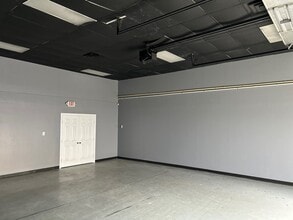 2429-2458 Walnut Ridge St, Dallas, TX for lease Interior Photo- Image 1 of 5