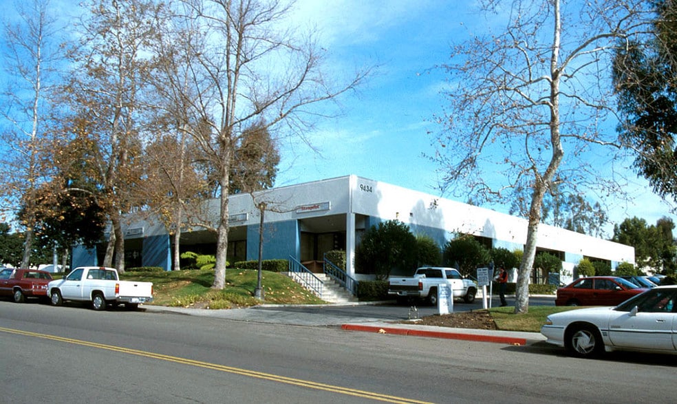 9434 Chesapeake Dr, San Diego, CA à louer - Photo du bâtiment - Image 2 de 4