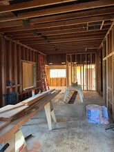 39342 Pleasant St, Sandy, OR for lease Interior Photo- Image 2 of 7