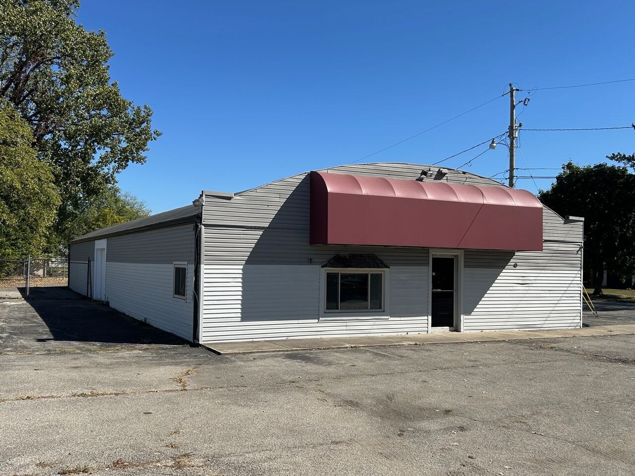 9600 Wheeling Ave, Muncie, IN for sale Primary Photo- Image 1 of 2
