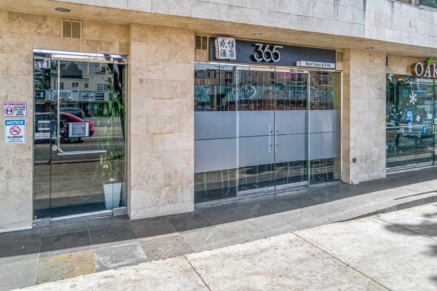 3300 W 6th St, Los Angeles, CA à louer - Photo du bâtiment - Image 3 de 15