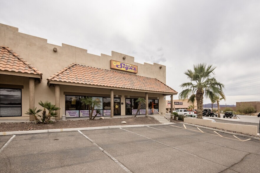 2800 Sweetwater Ave, Lake Havasu City, AZ à vendre - Photo du bâtiment - Image 2 de 35