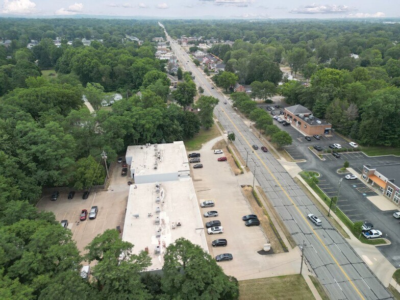 7247-7269 Center St, Mentor, OH à louer - Photo du bâtiment - Image 3 de 15