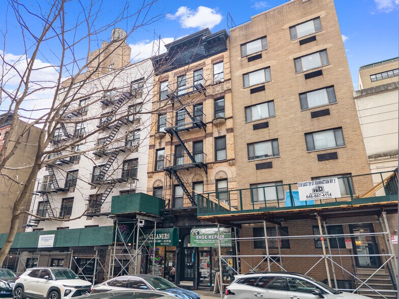 212 E 29th St, New York, NY à vendre - Photo du bâtiment - Image 2 de 35