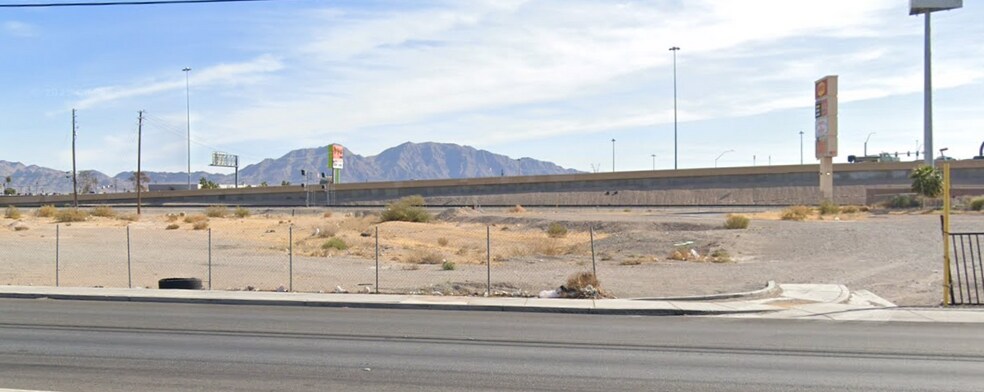 4.46-Acres Losee Rd, North Las Vegas, NV à louer - Photo du bâtiment - Image 2 de 8