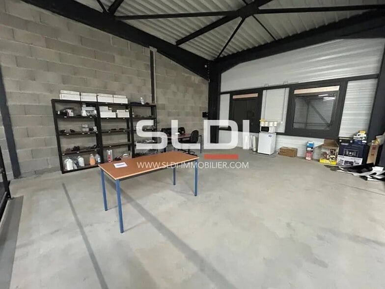 Bureau dans Villefranche-sur-Saône à louer - Photo intérieure - Image 2 de 12