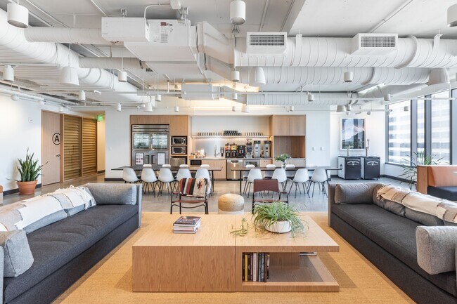 Plus de détails pour 1775 Tysons Blvd, McLean, VA - Coworking à louer