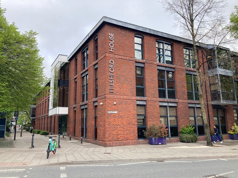 Redcliffe Way, Bristol à louer - Photo du bâtiment - Image 1 de 2