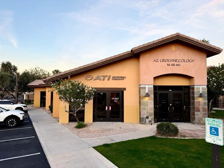 6632 E Baseline Rd, Mesa, AZ à louer - Photo du bâtiment - Image 2 de 8