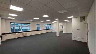 Bath St, Stroud for lease Interior Photo- Image 2 of 5