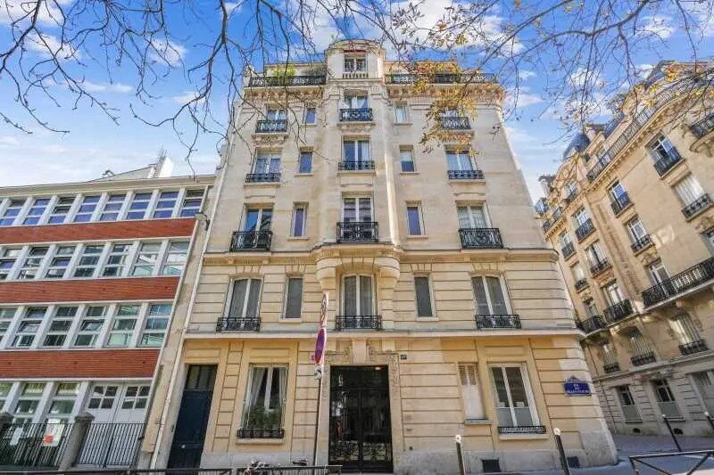 48 Bis Rue Des Belles Feuilles, Paris for lease - Building Photo - Image 2 of 10