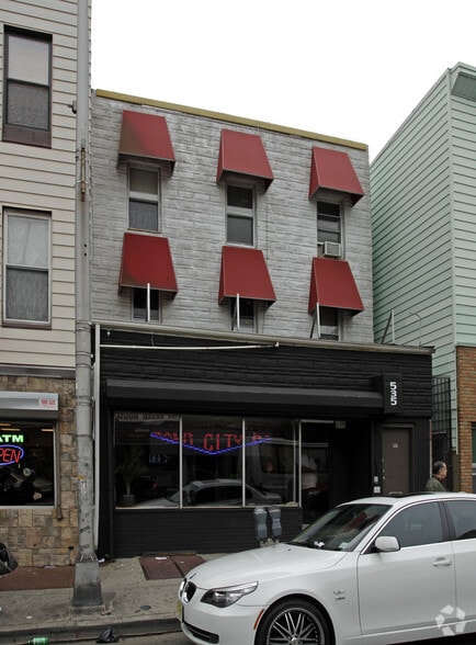 535 Newark Ave, Jersey City, NJ for sale - Building Photo - Image 2 of 5